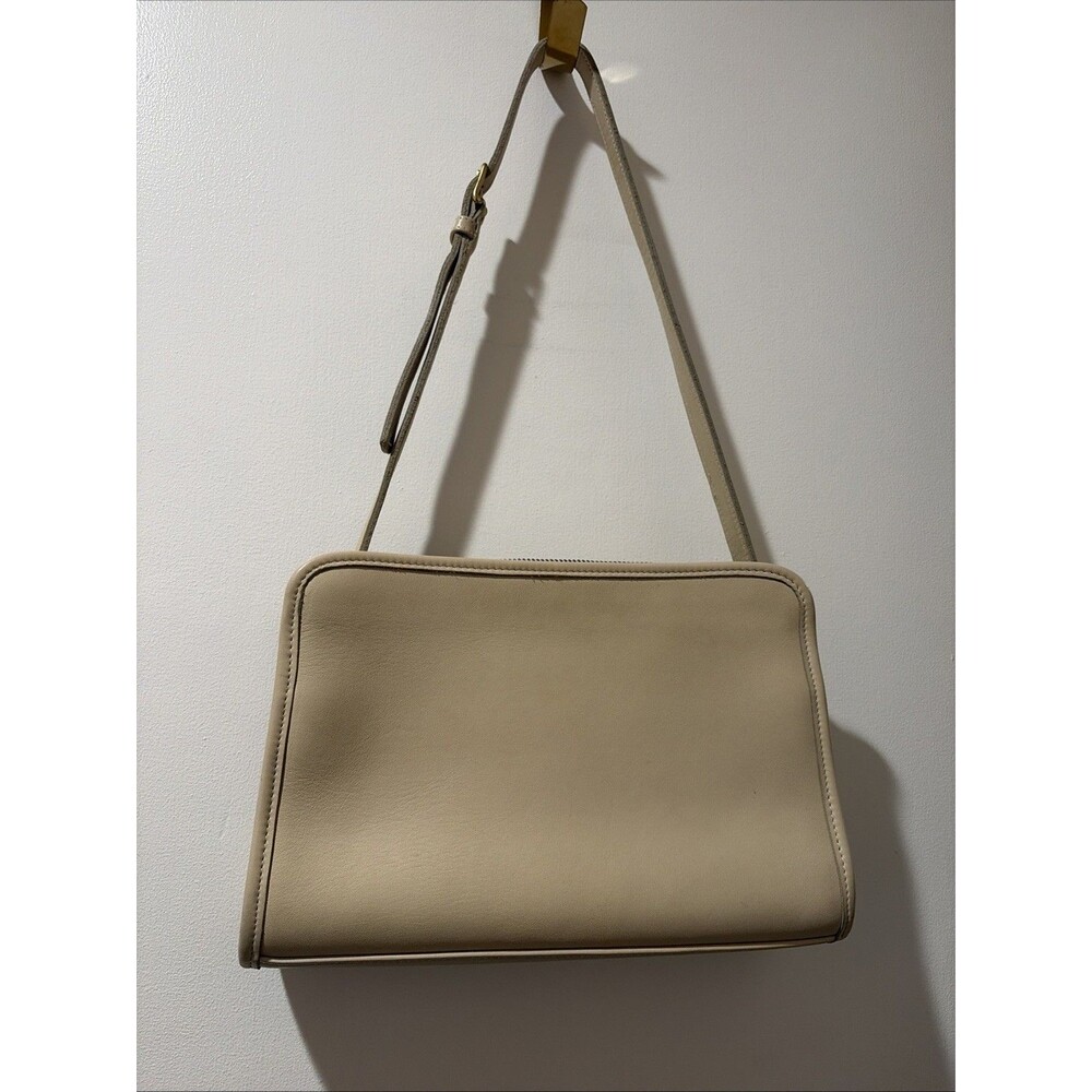 Vintage Rare Coach Sutton Zip Crossbody Bag Leather Bone Color